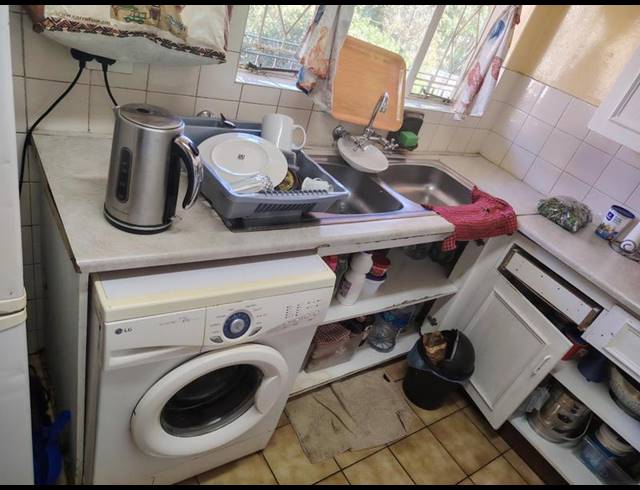 2 BEDROOM APARTMENT FOR SALE IN FERNDALE